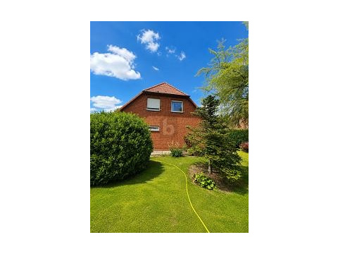 Einfamilienhaus kaufen in Tangermünde, mit Stellplatz, 725 m² Grundstück, 123 m² Wohnfläche, 5 Zimmer