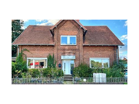 Einfamilienhaus kaufen in Bassum, mit Stellplatz, 3.384 m² Grundstück, 409 m² Wohnfläche, 13 Zimmer