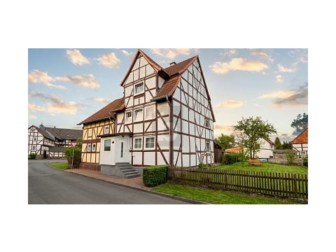 Einfamilienhaus kaufen in Staufenberg, 125 m² Grundstück, 110 m² Wohnfläche, 4 Zimmer