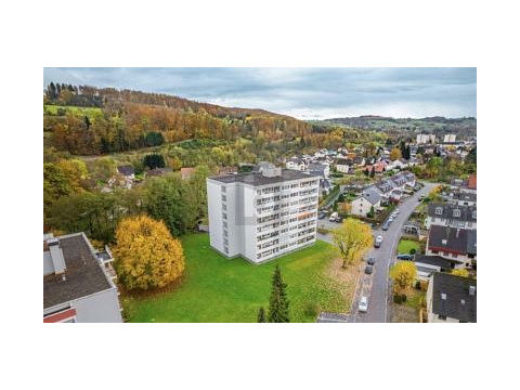 Etagenwohnung kaufen in Schopfheim, mit Stellplatz, 117 m² Wohnfläche, 4 Zimmer