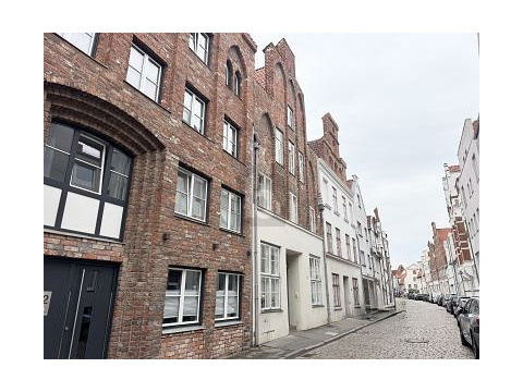 Dachgeschosswohnung kaufen in Lübeck, 130 m² Wohnfläche, 5 Zimmer
