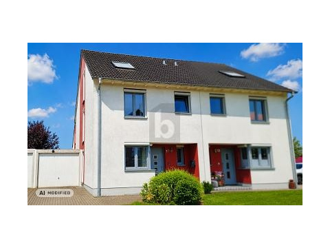 Doppelhaushälfte kaufen in Duisburg, mit Stellplatz, 261 m² Grundstück, 145 m² Wohnfläche, 5 Zimmer