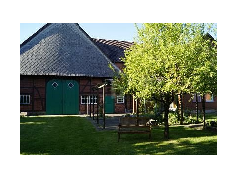 Bauernhaus kaufen in Rinteln Engern, mit Garage, 16.336 m² Grundstück, 246 m² Wohnfläche, 6 Zimmer