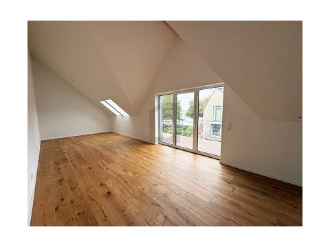 Dachgeschosswohnung kaufen in Eckernförde, mit Stellplatz, 109 m² Wohnfläche, 3 Zimmer