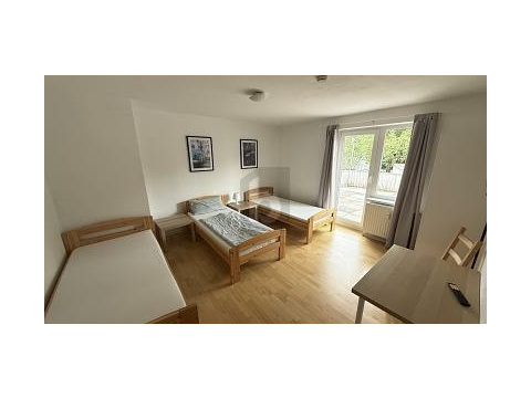 Mehrfamilienhaus kaufen in Kassel, 427 m² Grundstück, 680 m² Wohnfläche, 21 Zimmer