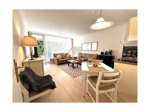 Etagenwohnung kaufen in Timmendorfer Strand, mit Stellplatz, 47 m² Wohnfläche, 2 Zimmer