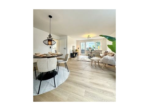 Erdgeschosswohnung kaufen in Sindelfingen, mit Stellplatz, 94 m² Wohnfläche, 4 Zimmer