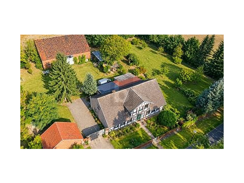 Bauernhaus kaufen in Flecken Apenburg, 16.235 m² Grundstück, 180 m² Wohnfläche, 5 Zimmer