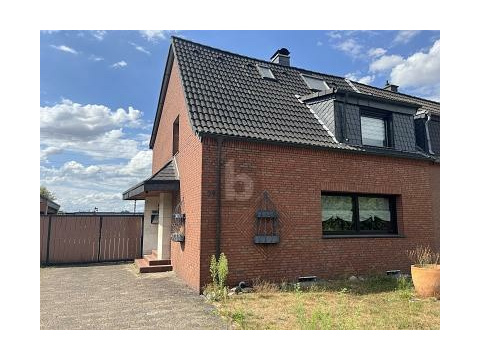 Doppelhaushälfte kaufen in Duisburg, mit Stellplatz, 974 m² Grundstück, 130 m² Wohnfläche, 5 Zimmer
