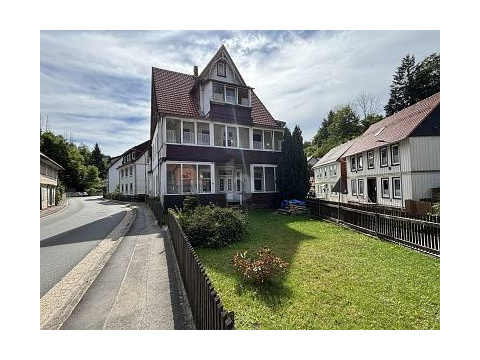 Mehrfamilienhaus kaufen in Bad Grund (Harz), mit Garage, 449 m² Grundstück, 412 m² Wohnfläche, 16 Zimmer