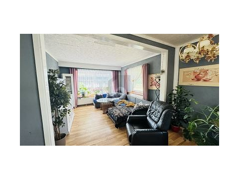 Einfamilienhaus kaufen in Oldersbek, mit Stellplatz, 43.000 m² Grundstück, 280 m² Wohnfläche, 6 Zimmer