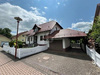 Einfamilienhaus kaufen in Ohrdruf, mit Stellplatz, 610 m² Grundstück, 220 m² Wohnfläche, 7 Zimmer