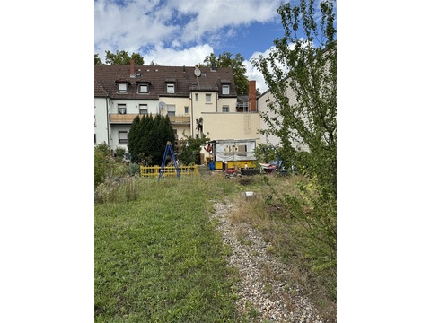 Mehrfamilienhaus kaufen in Ludwigshafen am Rhein, 550 m² Grundstück, 237 m² Wohnfläche, 7 Zimmer