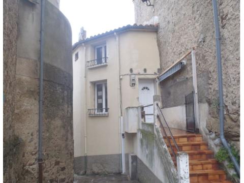 Einfamilienhaus kaufen in Caramany, mit Stellplatz, 45 m² Grundstück, 70 m² Wohnfläche, 3 Zimmer