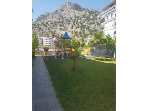 Dachgeschosswohnung mieten in Antalya Konyaaltı, mit Garage, 130 m² Wohnfläche, 4 Zimmer