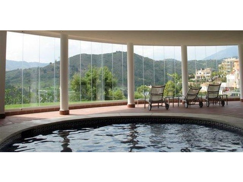 Wohnung kaufen in Marbella, 222 m² Wohnfläche, 5 Zimmer