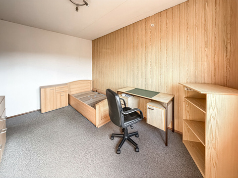 Arbeitszimmer OG