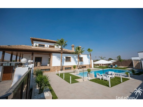 Villa kaufen in Avileses, 1.241 m² Grundstück, 530 m² Wohnfläche, 5 Zimmer