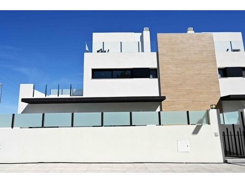 Villa kaufen in San Miguel de Salinas, 225 m² Grundstück, 114 m² Wohnfläche, 3 Zimmer