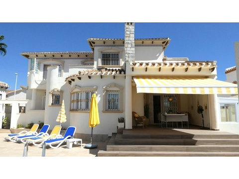 Villa kaufen in San Miguel de Salinas, 374 m² Grundstück, 165 m² Wohnfläche, 5 Zimmer
