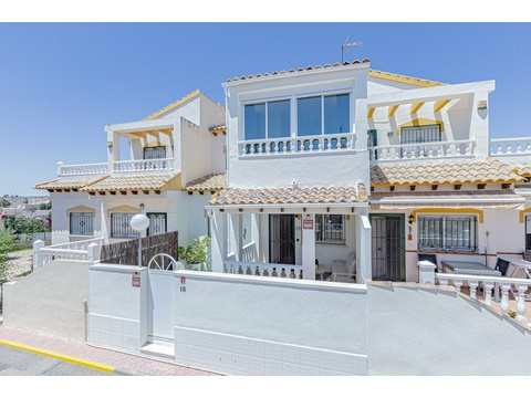 Stadthaus kaufen in Torrevieja Los Altos, 82 m² Wohnfläche, 4 Zimmer