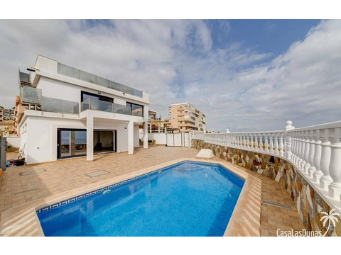 Villa kaufen in Orihuela, 324 m² Grundstück, 210 m² Wohnfläche, 5 Zimmer