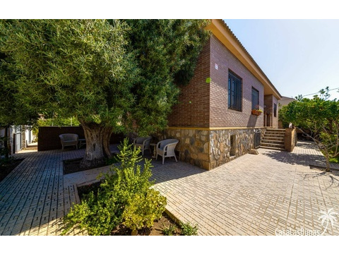 Villa kaufen in Torre La Mata, 600 m² Grundstück, 471 m² Wohnfläche, 5 Zimmer
