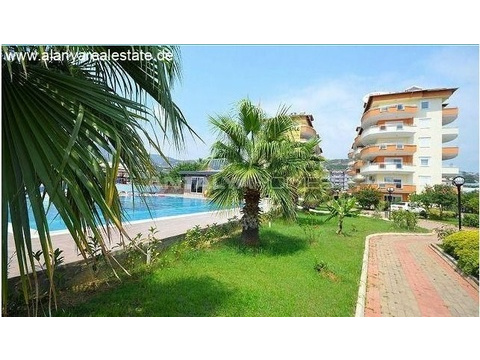 Voll möbliertes Duplex Penthaus gleich am Strand mit Pool und fantastischem Meerblick