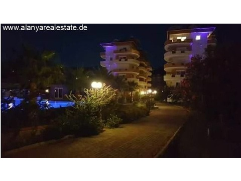 Voll möbliertes Duplex Penthaus gleich am Strand mit Pool und fantastischem Meerblick