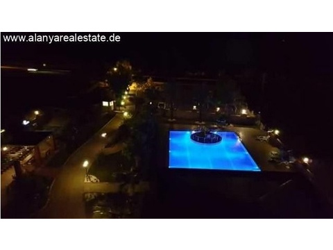 Voll möbliertes Duplex Penthaus gleich am Strand mit Pool und fantastischem Meerblick