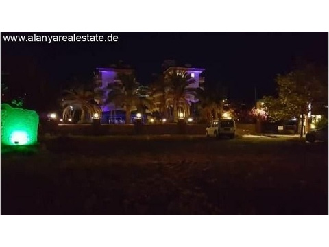 Voll möbliertes Duplex Penthaus gleich am Strand mit Pool und fantastischem Meerblick
