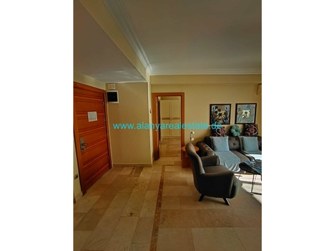 Voll möbliertes 3 Zimmer Luxus Apartment mit fantastischem Meerblick im Gold City 5 Sterne Komplex
