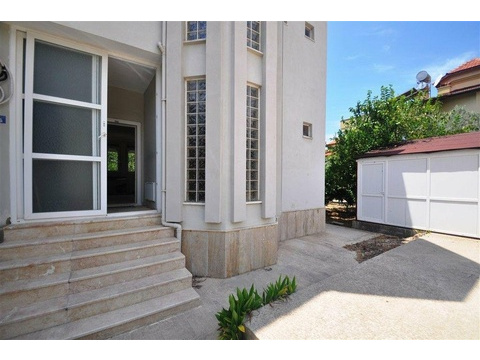 Doppelhaushälfte kaufen in İncekum Belediyesi, 375 m² Grundstück, 235 m² Wohnfläche, 5 Zimmer