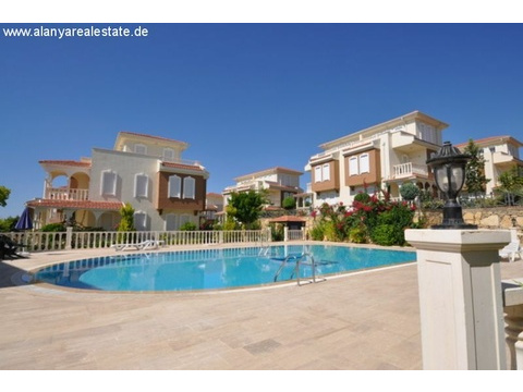Triplex Villa in einer tollen Luxus Anlage mit Meerblick ()