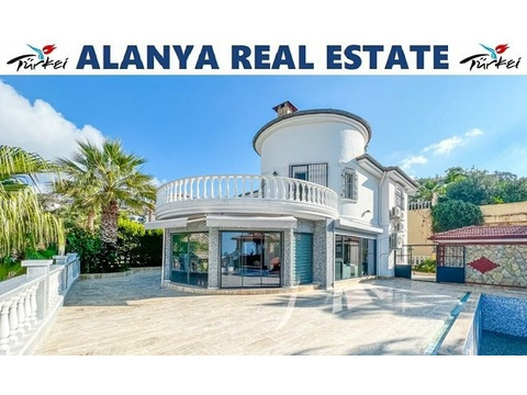 Villa kaufen in Kargıcak, 650 m² Grundstück, 162 m² Wohnfläche, 4 Zimmer