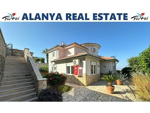 Villa kaufen in Kargıcak, 400 m² Grundstück, 180 m² Wohnfläche, 4 Zimmer