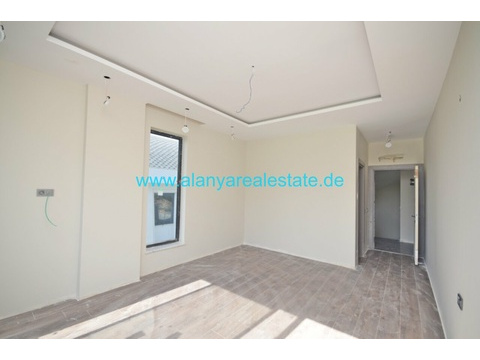 Brandneue super Luxus Villen mit privat Pool in Strand Nähe.