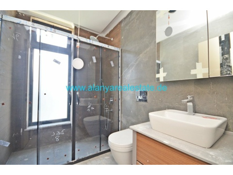 Brandneue super Luxus Villen mit privat Pool in Strand Nähe.