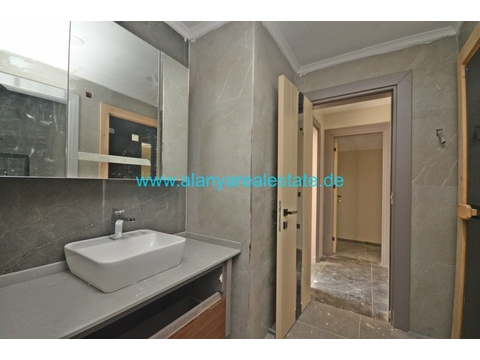 Brandneue super Luxus Villen mit privat Pool in Strand Nähe.