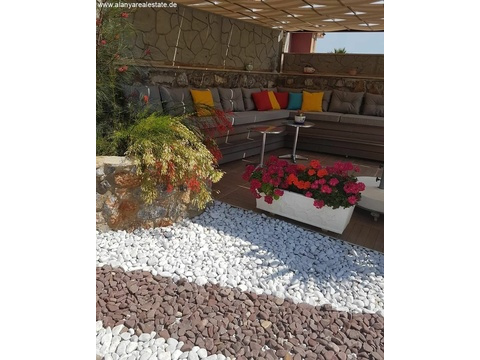 Super Luxus Villa voll möbliert mit privat Pool in ruhiger Lage ()