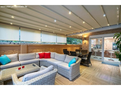 Super Luxus Villa voll möbliert mit privat Pool in ruhiger Lage ()