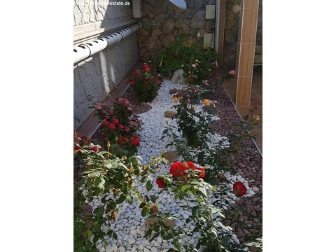 Super Luxus Villa voll möbliert mit privat Pool in ruhiger Lage ()