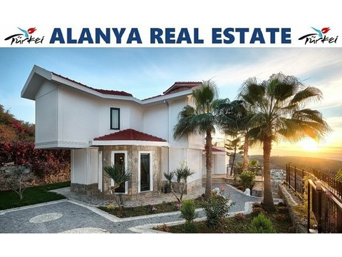 Villa kaufen in Kargıcak, 704 m² Grundstück, 320 m² Wohnfläche, 6 Zimmer