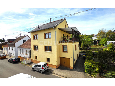 Frontansicht des Hauses.