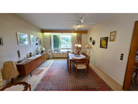 Helles einladendes Esszimmer