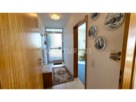 Flur und Eingangsbereich der Einliegerwohnung