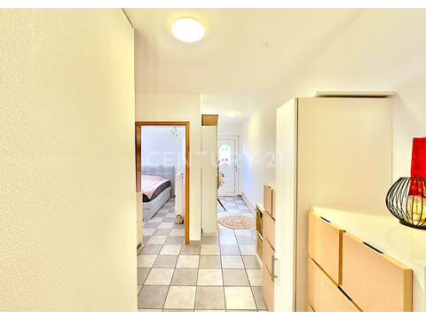 Gegenseite der Diele der Einliegerwohnung