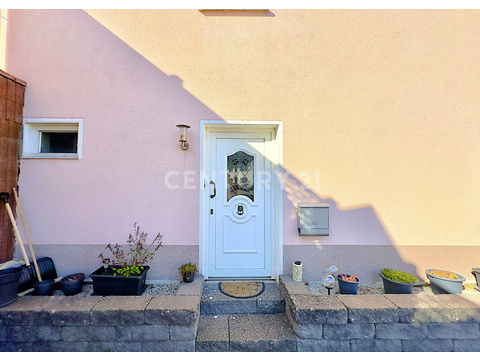 Seperater Eingang der Einliegerwohnung