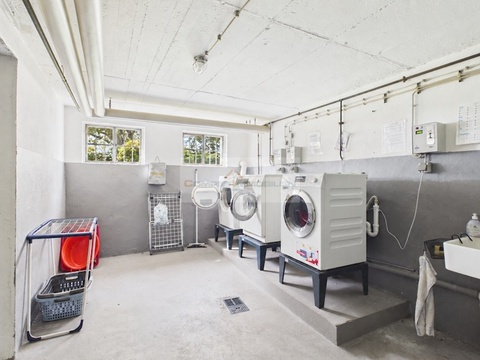 Waschraum- 4 Zimmerwohnung in Königswinter (mit KI-bearbeitet)