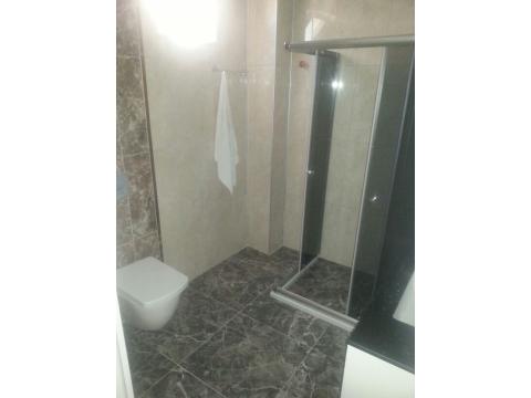 OG WC mit Duschkabiene